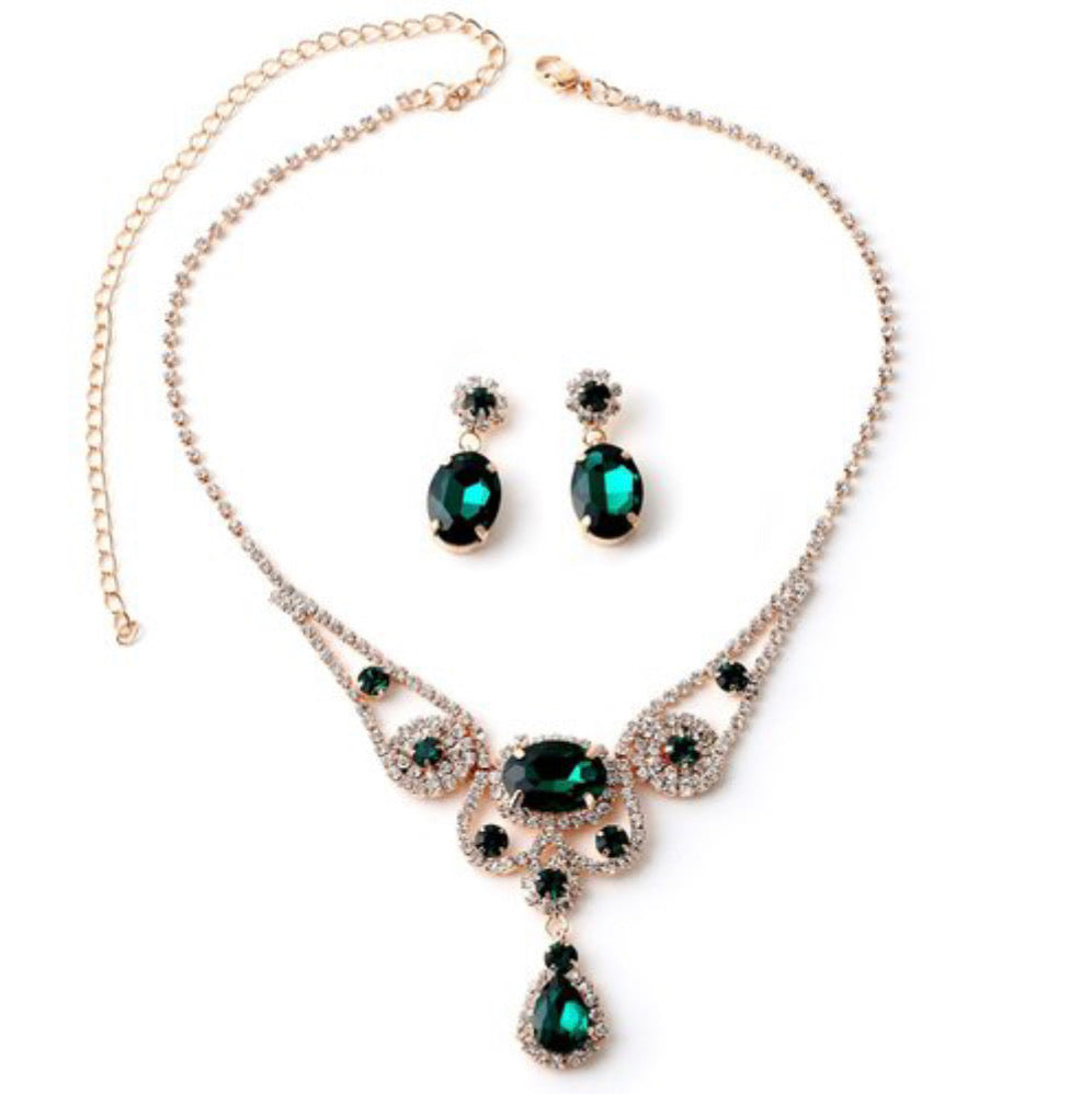 Gold Crystal and Emerald Green Stones Necklace Set - BEYOU Apparel and Accessories
